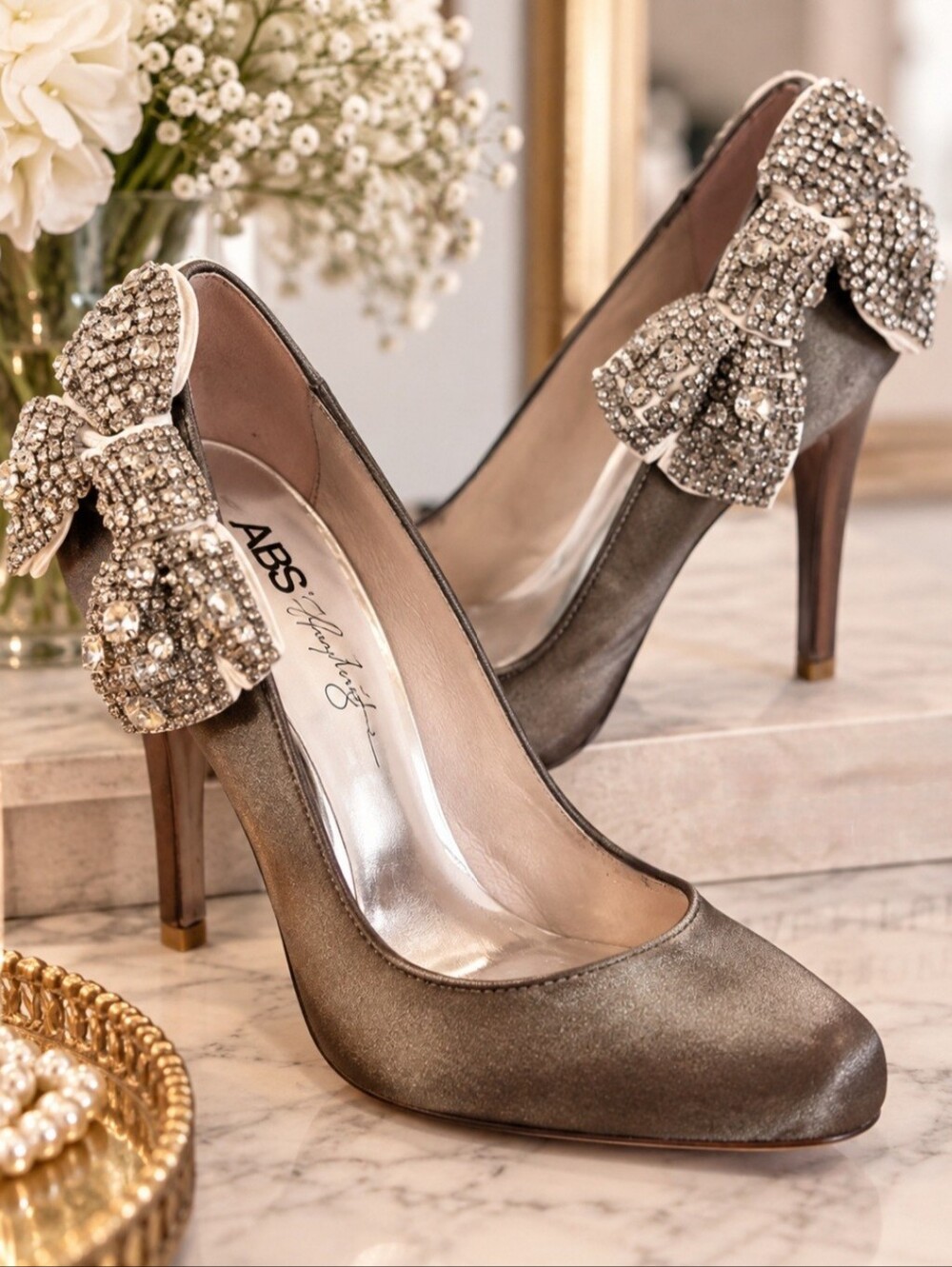 ABS Allen Schwartz Rhinestone Bow Satin Pumps Heels 9.5
